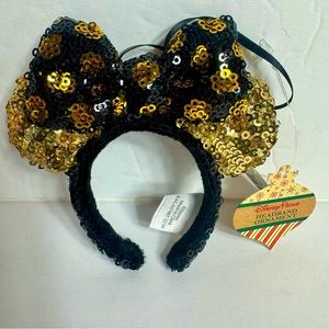 NWT. Disney Parks Minnie Mouse Black and Gold Headband Ornament.